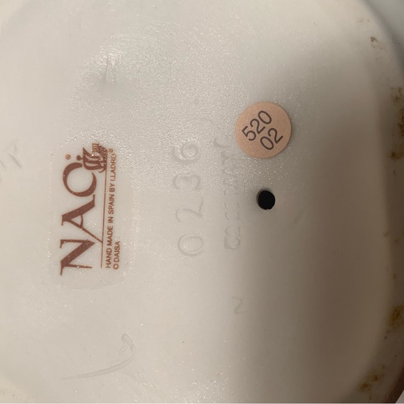 Lladro Nao First Communion Figurine - Picture 8 of 8